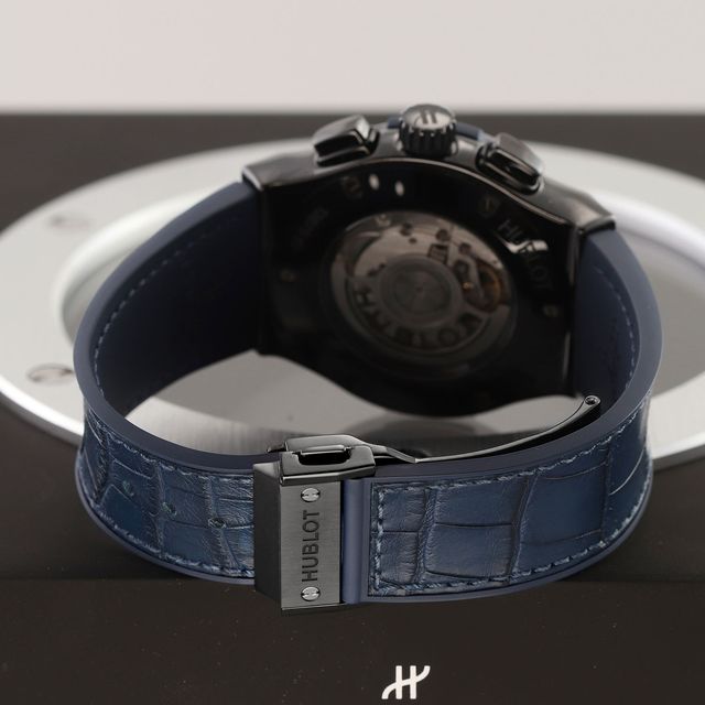 Hublot Classic Fusion 521.CM.7170.LR Image 4